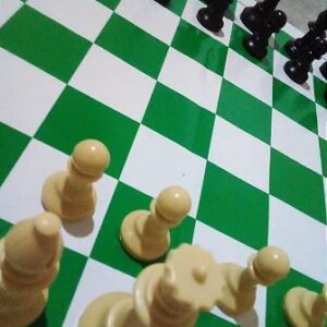 Jogo De Xadrez Tabuleiro Flexível De Lona + Peças Rei 8.6cm Nf - Imagem 5