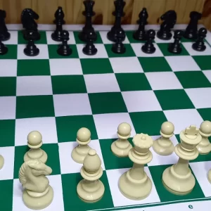 Tabuleiro flexível para jogo de xadrez [Não acompanha peças] - Imagem 6