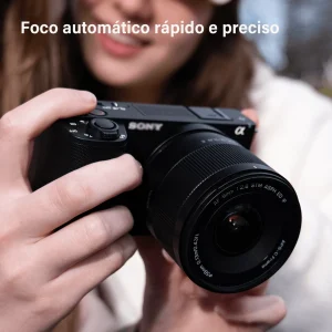 Lente Viltrox Air F1.7 em câmera Sony APS-C