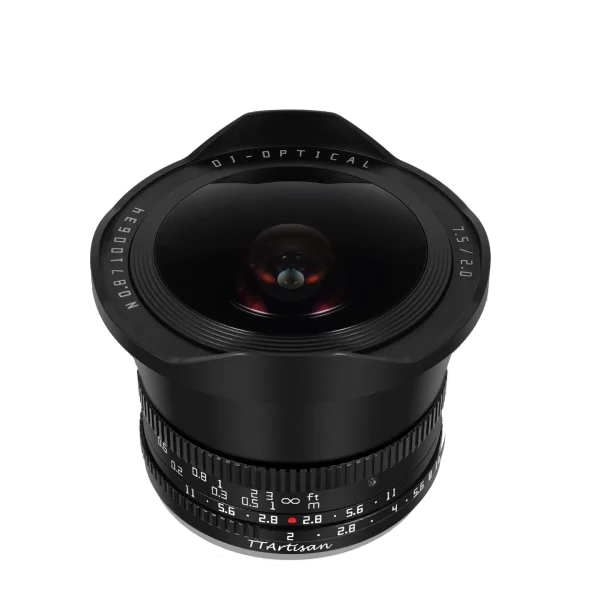 TTArtisan 7.5mm F2 vista de frente, com o para-sol embutido