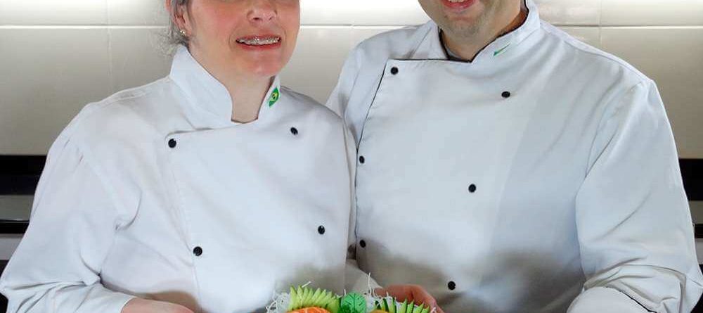 Wellison e Fernanda Breder, professores do Curso de Sushi Online